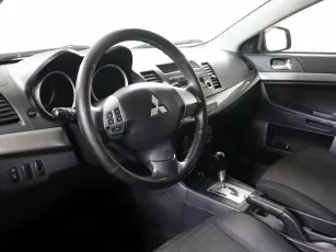 Mitsubishi  7