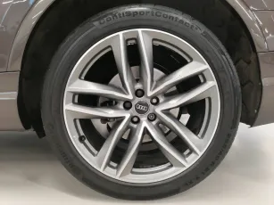 Audi  7