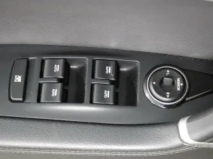 Hyundai  8