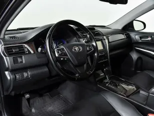 Toyota  9