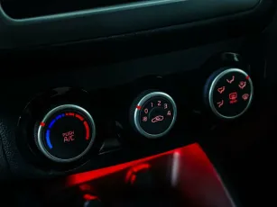 Kia  9