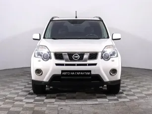 Nissan  2