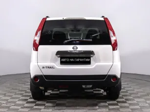 Nissan  4