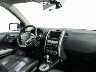 Nissan  5