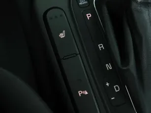 Kia  10