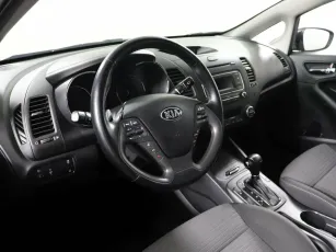 Kia  8