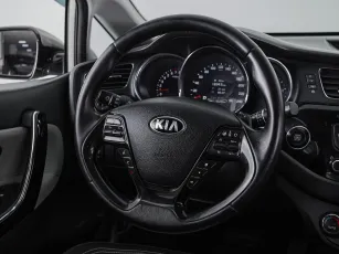 Kia  9