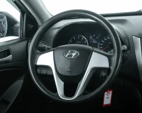 Hyundai  16