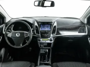 SsangYong  6