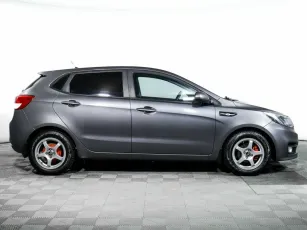 Kia  4