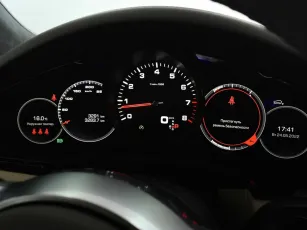 Porsche  10