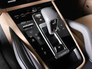 Porsche  8