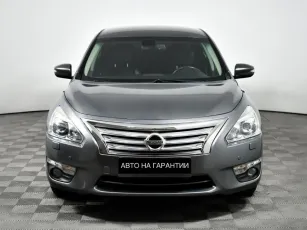 Nissan  2