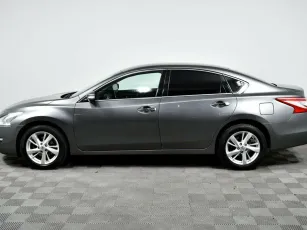 Nissan  3
