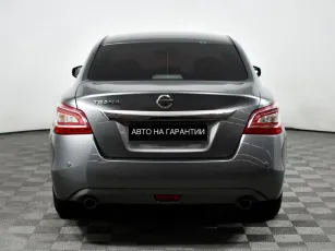 Nissan  6