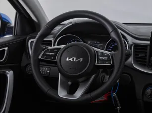 Kia  16