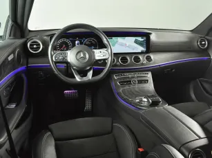 Mercedes-Benz  6