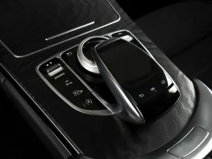 Mercedes-Benz  8