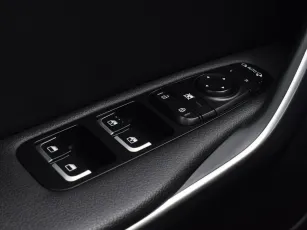Kia  10