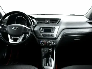 Kia  8