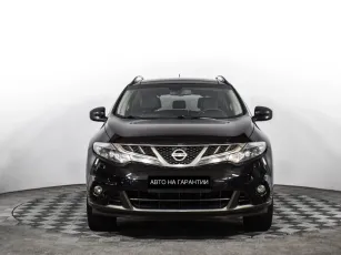 Nissan  2