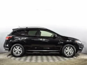 Nissan  4