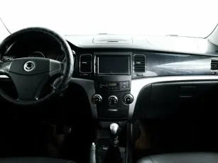 SsangYong  6