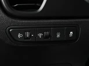 Kia  10