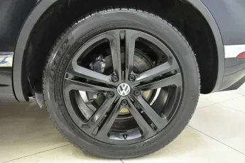 Volkswagen  5