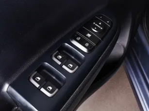 Kia  10