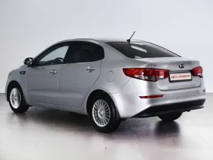Kia  3