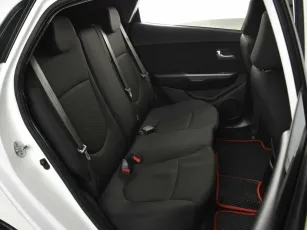 Kia  10