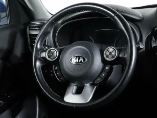 Kia  11