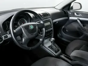 Skoda  10