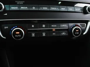 Kia  14