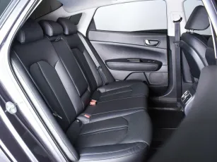 Kia  15