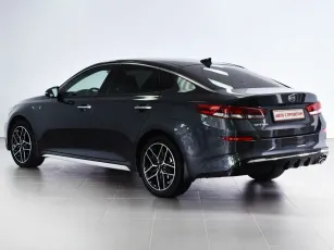 Kia  3