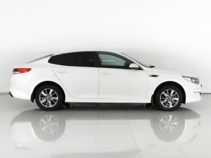 Kia  4