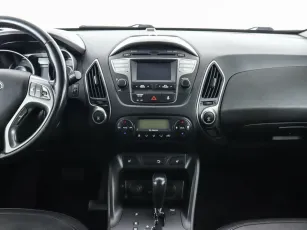 Hyundai  9