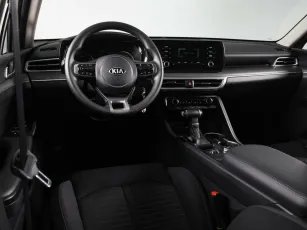 Kia  6