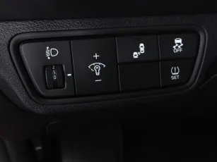Kia  8