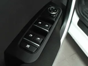 Kia  8