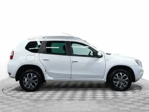 Nissan  4