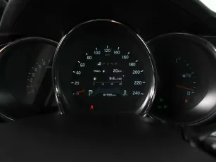 Kia  11