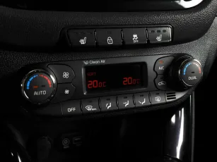 Kia  9