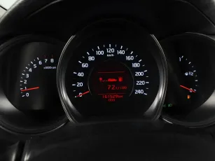 Kia  10