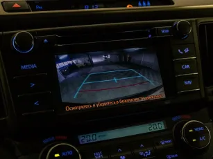 Toyota  9