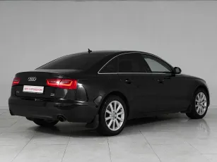 Audi  6