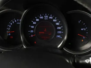 Kia  11