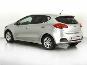 Kia  3